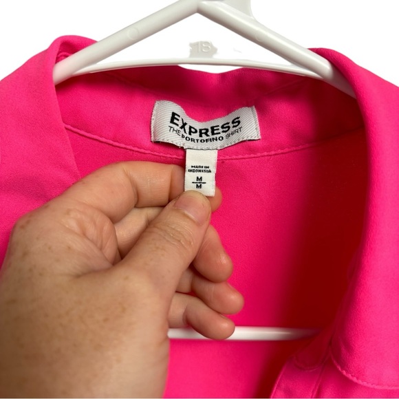 Express Women’s Size Medium Sleeveless Button Down Hot Pink - Picture 3 of 3
